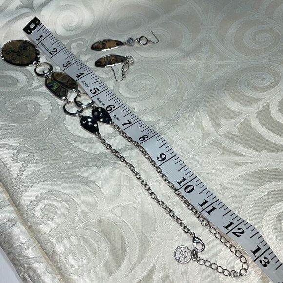 Erica Lyons adjustable abalone pendant necklace & drop earrings set - Picture 7 of 7